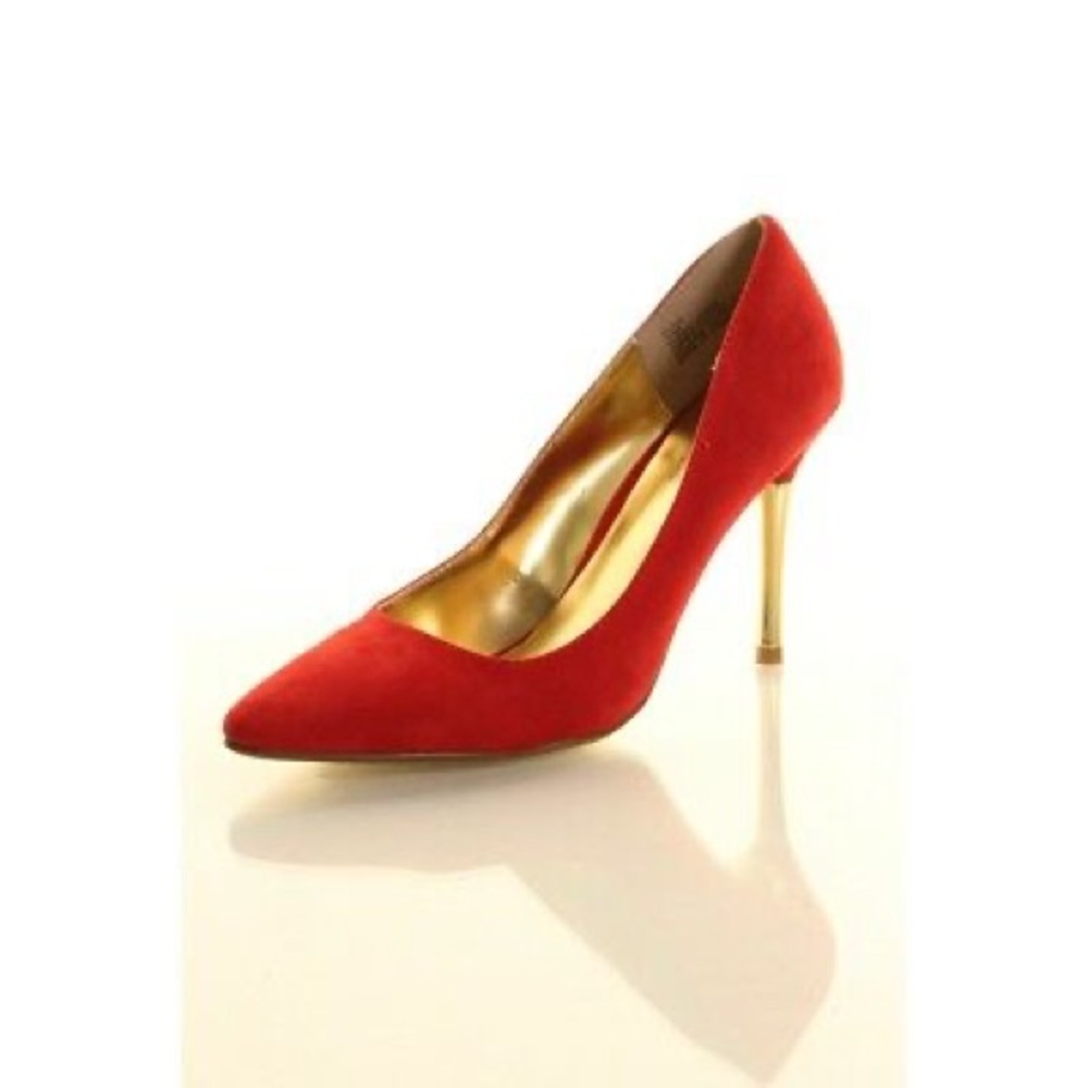 Red Pumps - image 2